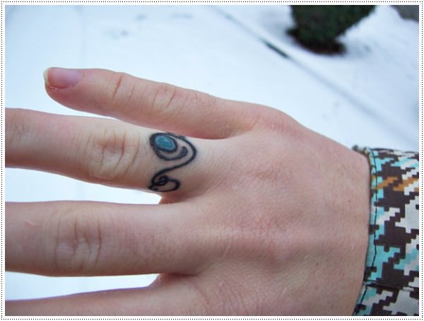 small-ring-tattoo